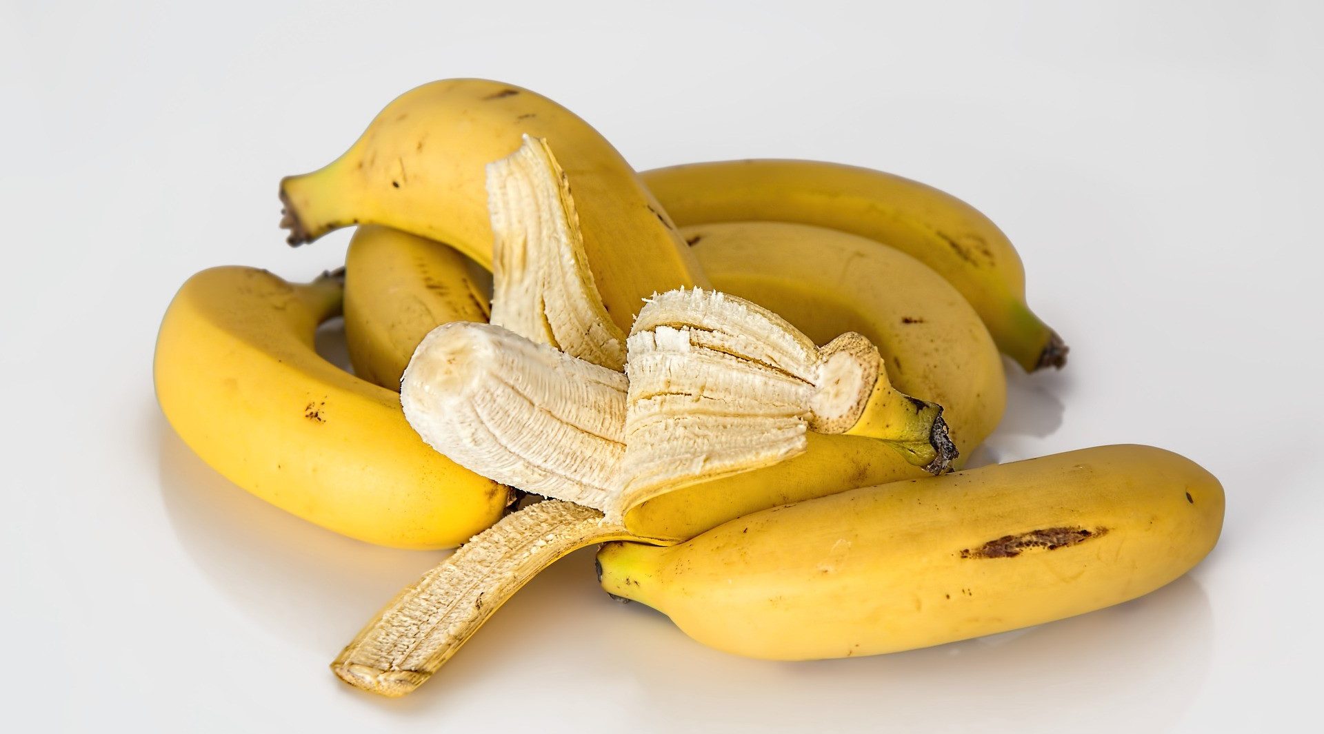 Do Bananas Have Seeds? 99% of People Don't Know This - WarmChef.Com