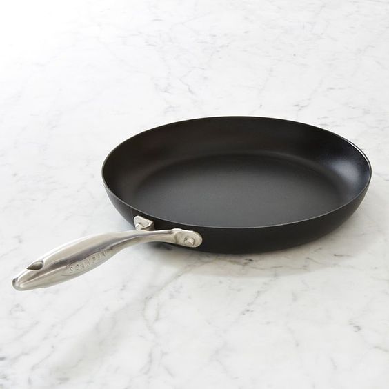 what-kind-of-pans-do-chefs-use (2)