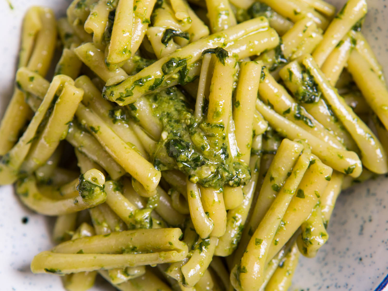How-to-Make-Pesto-at-Home(1)